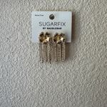 Gold and Red Floral Earrings Photo 3