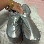 Steve Madden  Boots Photo 3