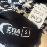 Zyia  NWT Snow Leopard Brilliant Mesh Sports Bra Size Small Photo 9