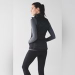 Lululemon  Down For A Run Vest Black Size 4 Photo 1