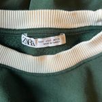 ZARA Dark Green Crew Neck Sweater with New York Print Photo 2