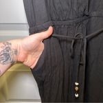 Karen Kane  Black V Neck Sleeveless Cropped Jumpsuit size Medium Photo 4