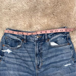 American Eagle  Hi Rise Stretch Curvy‎ Mom Jean Distressed 6 Photo 5