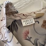 Allison Daley FINAL MARKDOWN Ladies’  Blouse (16) Photo 3