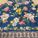 Carolina belle Floral print sleeveless multi-colored blouse in size M • Photo 1