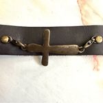 Brown Leather brass tone cross bracelet Photo 3
