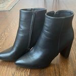 Dream Paris DREAM PAIRS NWOT Black booties Photo 0