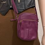 AMERICAN LEATHER Co. Burgundy Pebbled Leather Cleveland Crossbody Bag in Grape Purple Photo 9