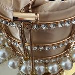 Elegant Gold Pearl Handle Bag Photo 4