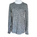 Athleta  Uptempo Shirt Long Sleeves Thumb Holes 382880-00‎ Heathered Gray Size XS Photo 1