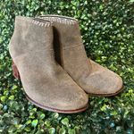 Toms  gray women’s heeled booties size 7.5 Photo 3