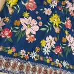 Carolina belle Floral print sleeveless multi-colored blouse in size M • Photo 7