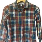 The North Face 🛍5/$25 Women’s flannel shirt size L Photo 0