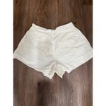 Free People  Womens Size 6 Cream High Waist Pleated Shorts Career Casual Photo 1
