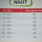 S1047 EUC $199 Naot Ankle Boots size 38 US 7/7.5 Black Photo 10