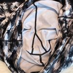 Pro Player  moisture wicking Capri length athletic leggings mesh panel size 1X Photo 4