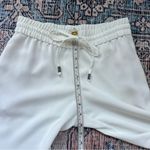 Alice + Olivia White Benny Crepe Cropped Drawstring Pants Size 0 Photo 9