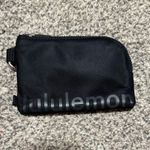Lululemon  card pouch Photo 0