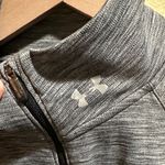 Under Armour  Heat Gear Size Medium Charcoal Long Sleeve Top Photo 1