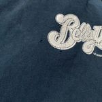 Gildan  large graphic tee Photo 3