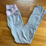 Gymshark  light gray and pink leggings size XS Photo 0