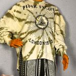 Pink Floyd  Cream and Green Sweatshirt Photo 0