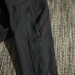 Alo Yoga  High-Waist Cargo Legging Photo 5