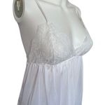 Taryn Rose 1970s Taryn Alexander med long white nightie delicate lace V-neckline Photo 3
