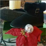 BEARPAW ABBY SIDE BUCKLE SHEEPSKIN BLACK SIZE 8 Photo 3