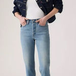 Levi's  Women's Wedgie Straight Light Wash‎ Denim Jeans Size 26 Photo 0