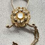 Vintage Gold Tone Floral Glove Clip Holder with Chain and Faux Pearl Accent Photo 0