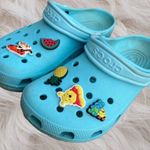 Crocs Blue Size 7 Womens Photo 1