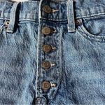 Gap  denim button fly high rise cheeky shorts size 0/25 Photo 4