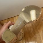 CL by Laundry Womens Tan heels Photo 5