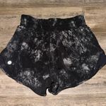 Lululemon  Hotty Hot Shorts 2.5" High-Rise Photo 1