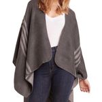 BB Dakota poncho Photo 0