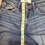 Hollister  Women's Curvy High Rise Mom Jeans Size 3R Photo 7