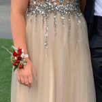 Dillard's Prom Dress Photo 2