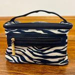 Estée Lauder Gently used once - in excellent condition from smoke free / pet free home Photo 1