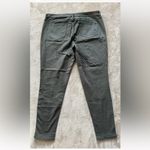 Treasure & Bond Women’s Olive Green Zip‎ Ankle Pants Size 31 Photo 6