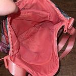 Vera Bradley NEW  Rain forest canopy pattern sling bag Photo 3