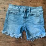 American Eagle  distressed raw hem midi 0 denim shorts Photo 0