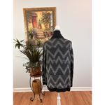 Gap Women Medium Sleeveless Shawl Collar Cardigan Open Front Medium Wave Print Photo 1