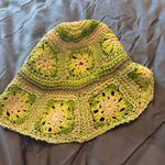 Steve Madden Granny Square Crochet Floral Paper Straw Bucket Hat Photo 1
