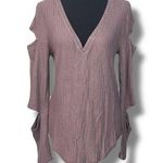 Chaser New Thermal Vented V-Neck Muted Lilac Cut Out Long Sleeve Top Medium Photo 0