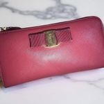 Salvatore Ferragamo  Vara Bow red leather wallet Photo 0