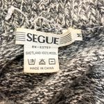 Vintage Segue Gray & Blue Fair Isle Wool Sweater Size Medium Photo 9
