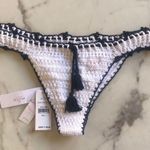 PilyQ NWT  bikini bottoms Large white crochet teeny Photo 2