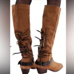 Free People Sway Low Knee High Boot in
Military Taupe Suede. Size 6.5 Photo 4