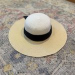Saks 5th Avenue Saks Fifth Avenue Cream and Black Ribbon Hat Photo 4